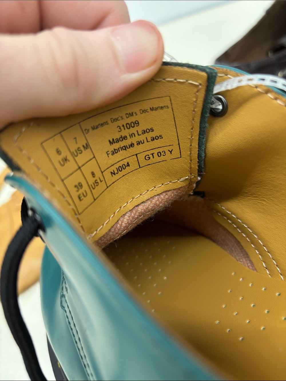 Dr. Martens Teal Lace-Up Oxford Shoes Brand New With Tags NWT Size 7 - Picture 8 of 8